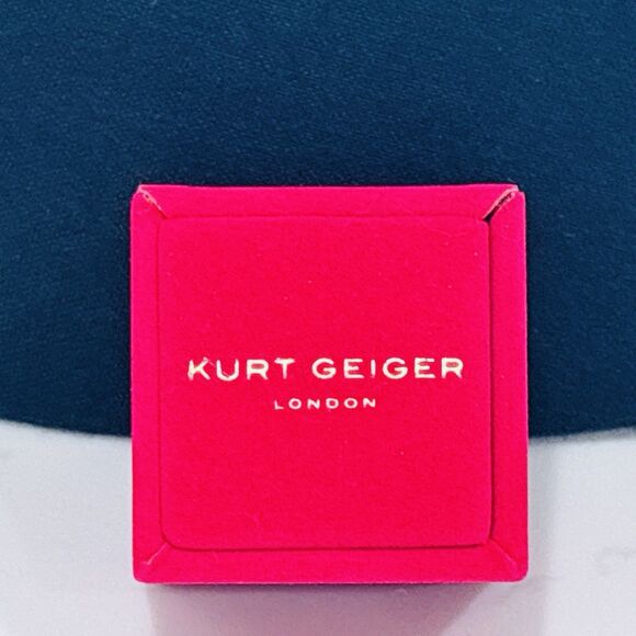 Kurt Geiger Eagle Head Cocktail Ring Green Crystal Statement Silver Tone Size 9 - Picture 10 of 14